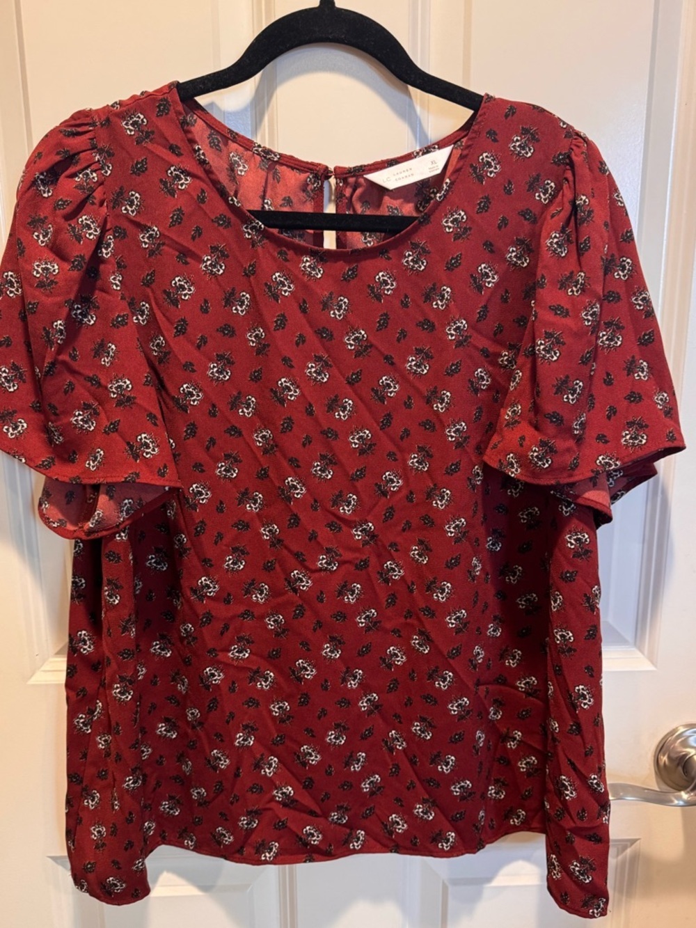 LC Lauren Conrad Burgundy Floral Puff-Sleeve Blouse